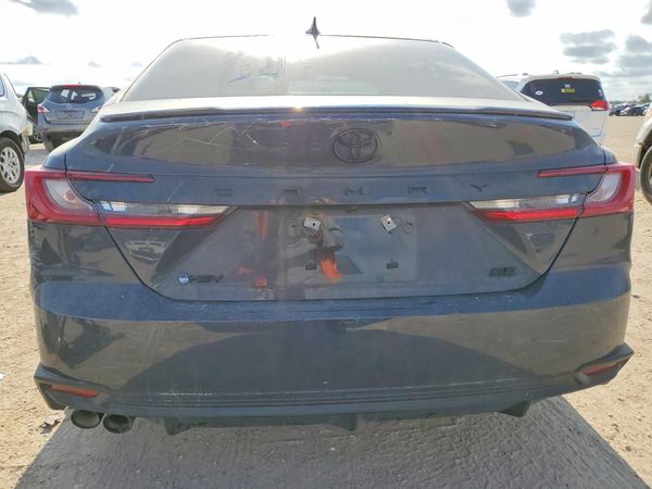 2026 TOYOTA CAMRY