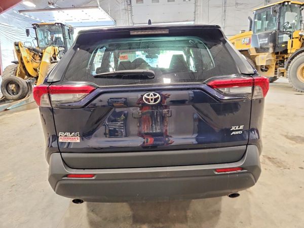 2019 TOYOTA RAV4 XLE / XLE Premium 4WD