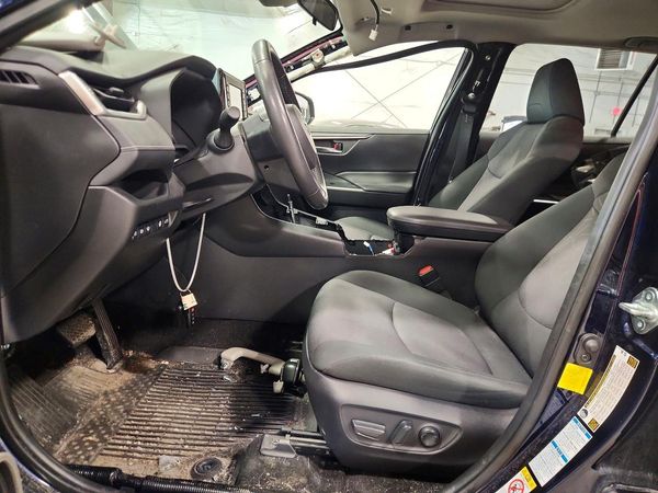 2019 TOYOTA RAV4 XLE / XLE Premium 4WD