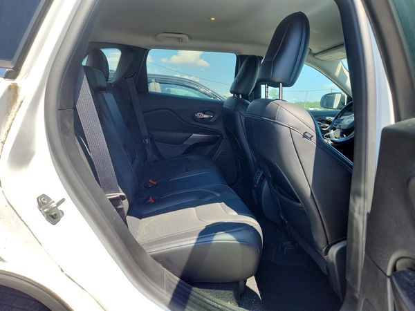 2020 JEEP CHEROKEE LATITUDE PLUS 4X4