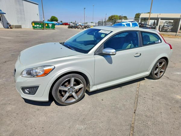 2012 VOLVO C30