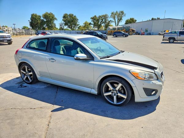 2012 VOLVO C30