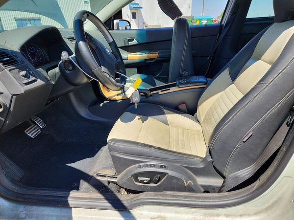 2012 VOLVO C30