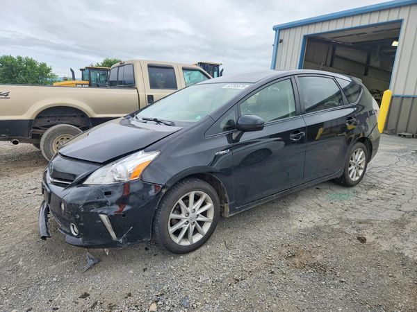 2014 TOYOTA PRIUS — DSFA — Front 3/4
