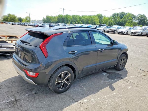2024 KIA NIRO LX
