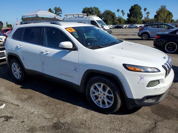 2015 JEEP CHEROKEE LATITUDE 4X4