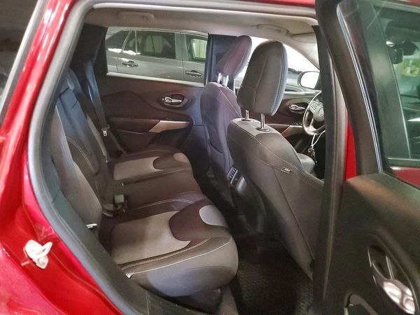 2017 JEEP CHEROKEE SPORT FWD