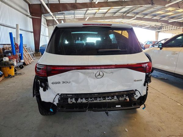 2024 MERCEDES-BENZ EQB EQB 300 4MATIC