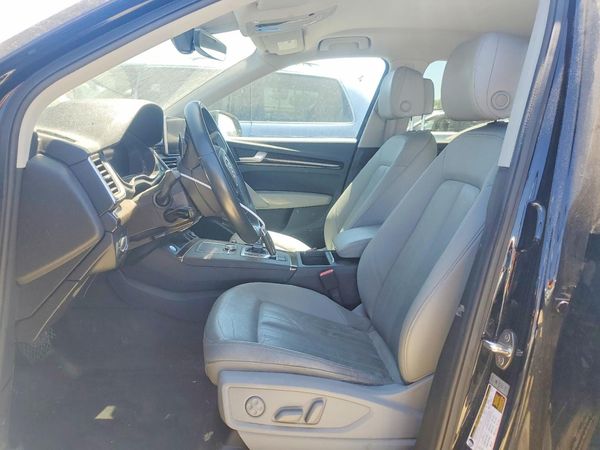 2018 AUDI Q5 quattro Premium