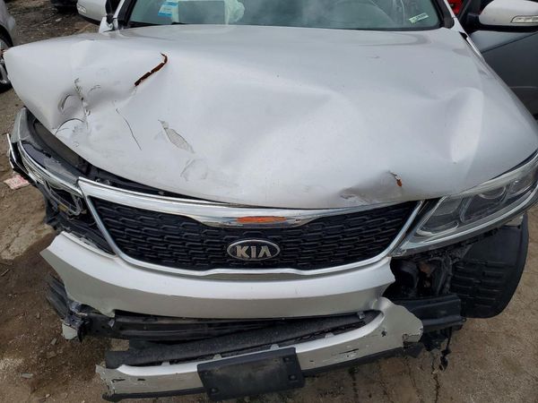 2015 KIA SORENTO GL