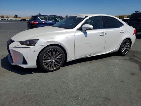 2019 LEXUS IS