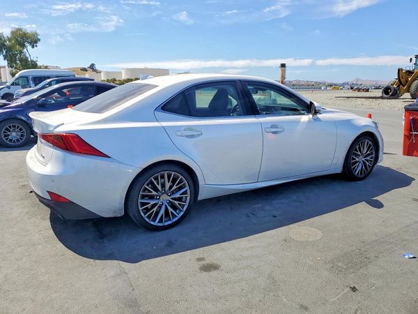 2019 LEXUS IS 300