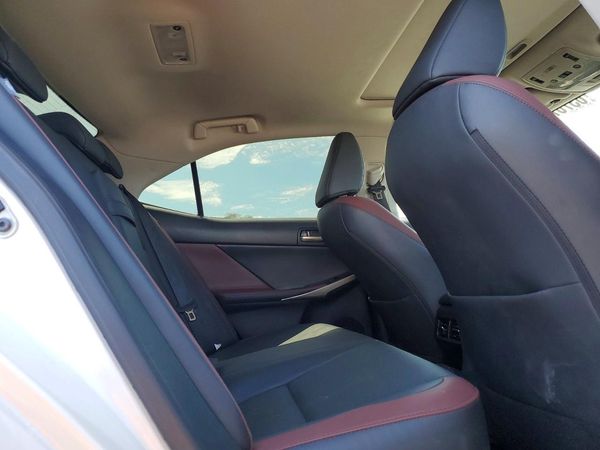 2019 LEXUS IS 300