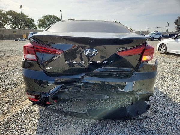 2019 HYUNDAI ELANTRA SE