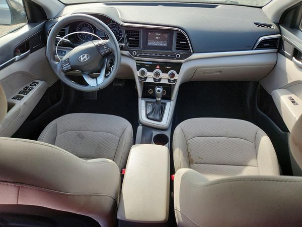 2019 HYUNDAI ELANTRA SE