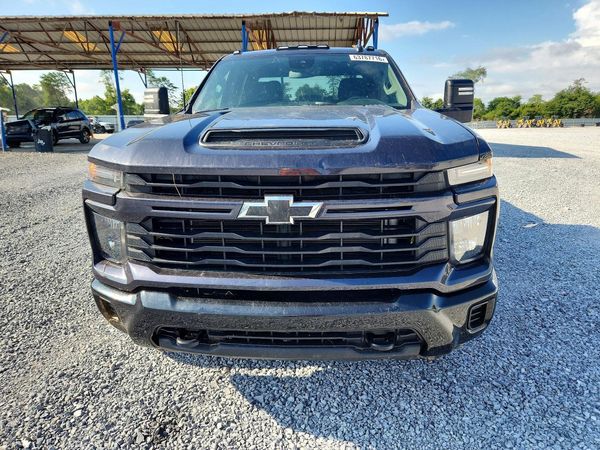 2024 CHEVROLET SILVERADO Custom