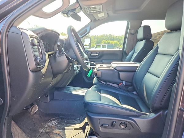2024 CHEVROLET SILVERADO Custom