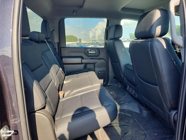 2024 CHEVROLET SILVERADO Custom