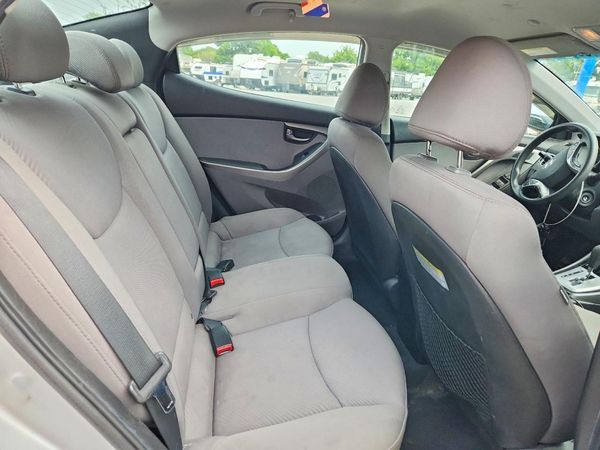 2013 HYUNDAI ELANTRA