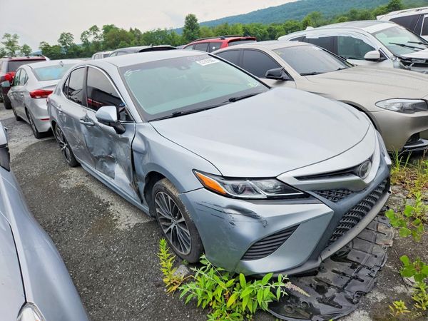 2018 TOYOTA CAMRY