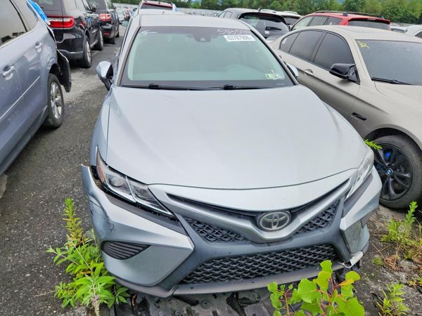 2018 TOYOTA CAMRY