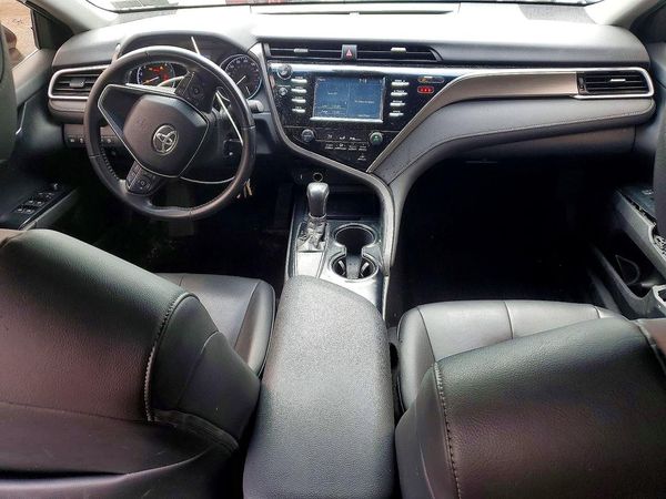 2018 TOYOTA CAMRY
