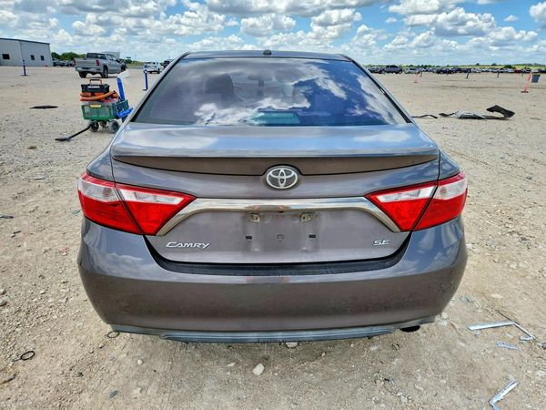 2015 TOYOTA CAMRY