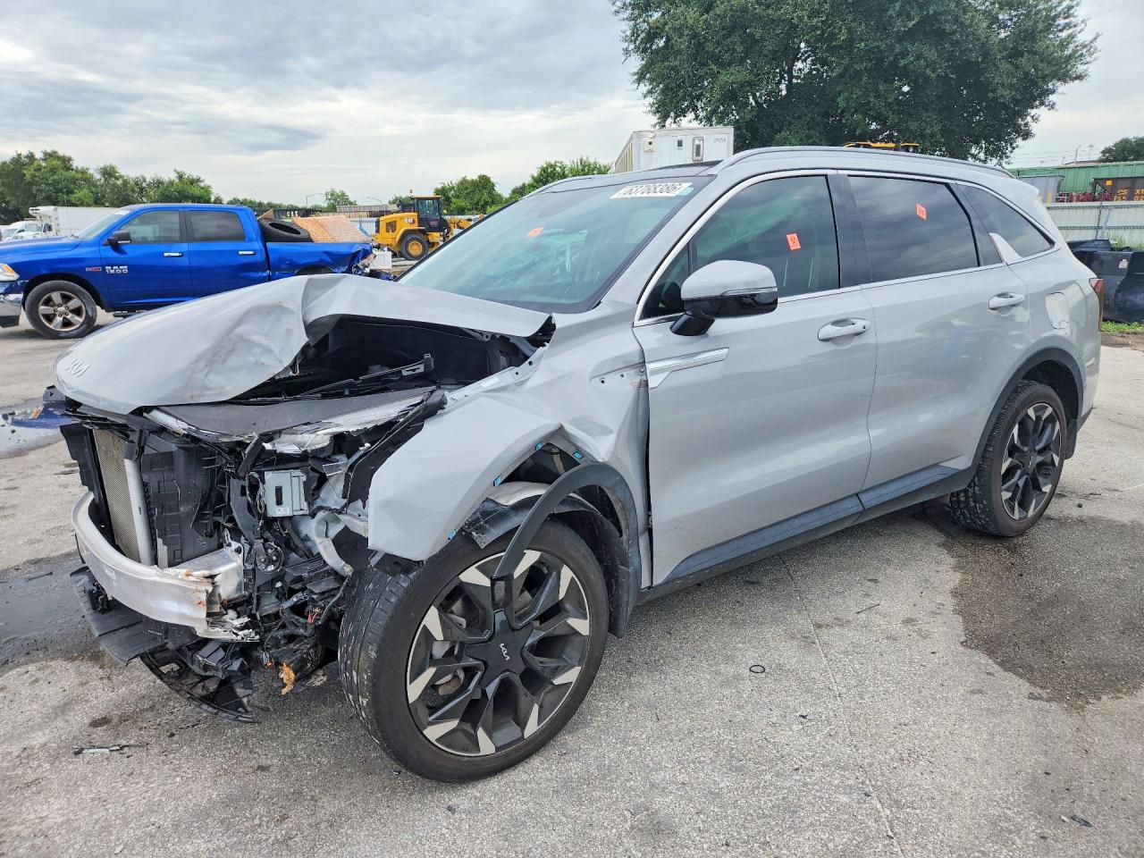 2025 KIA SORENTO EX; X-Line EX