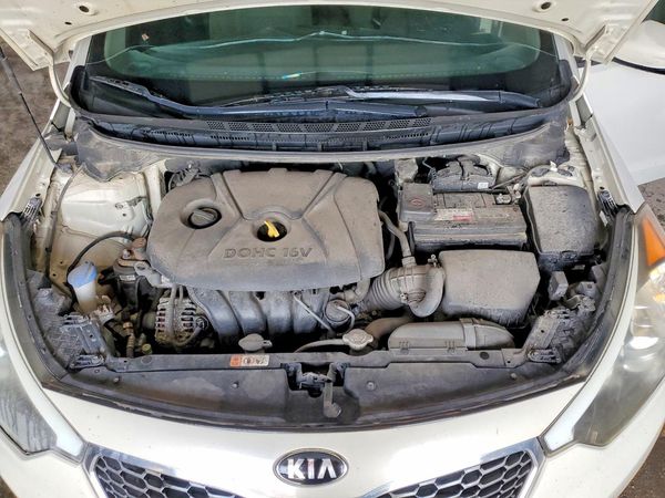 2015 KIA FORTE GL(Middle-low grade) — Engine bay