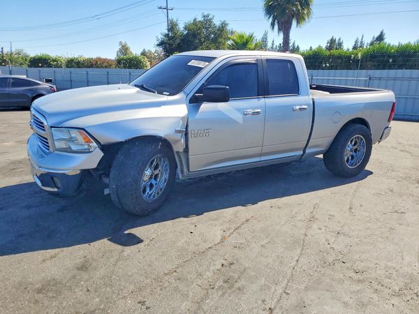2014 RAM 1500 SLT