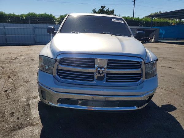 2014 RAM 1500 SLT