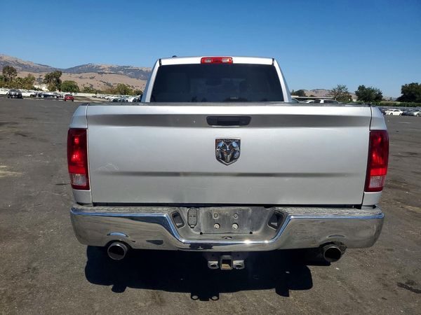 2014 RAM 1500 SLT
