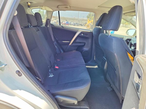 2015 TOYOTA RAV4 XLE (M Grade)