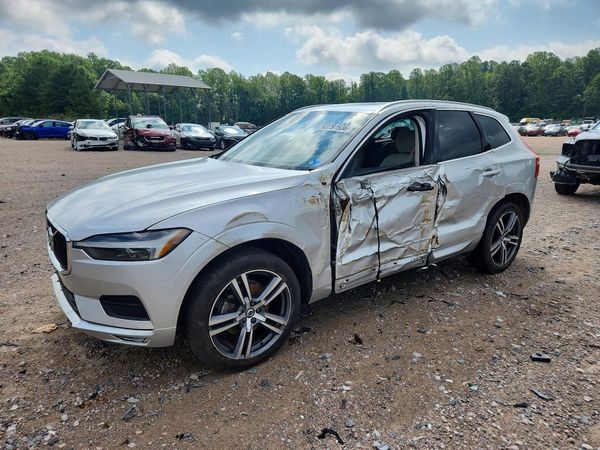 2021 VOLVO XC60