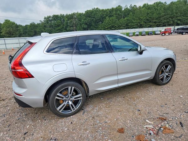 2021 VOLVO XC60
