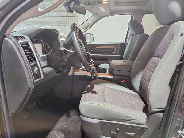 2016 RAM 1500 SLT