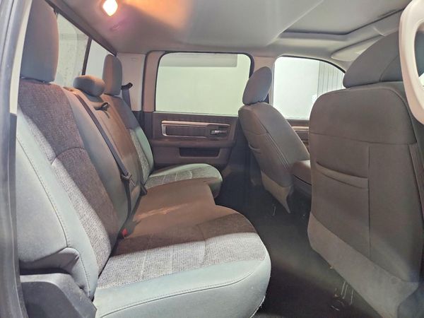 2016 RAM 1500 SLT