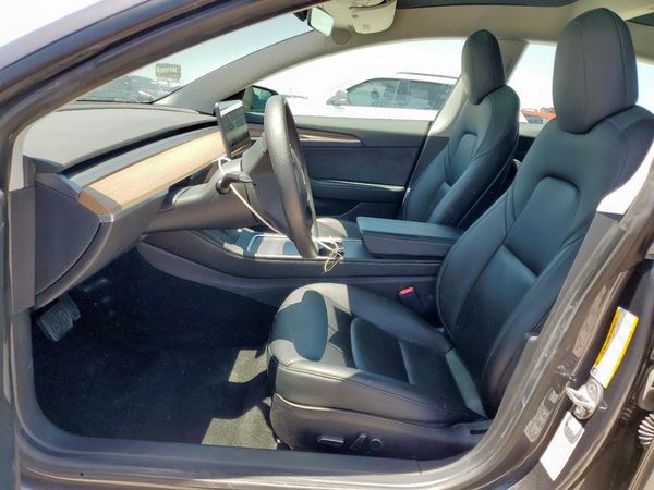 2021 TESLA MODEL 3