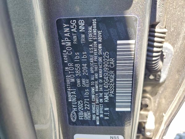 2025 HYUNDAI ELANTRA SE