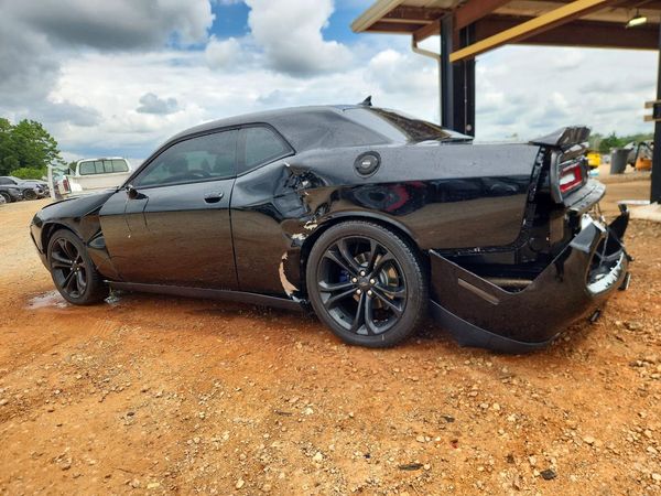 2015 DODGE CHALLENGER SXT Plus