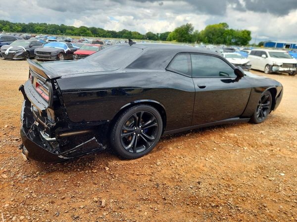 2015 DODGE CHALLENGER SXT Plus
