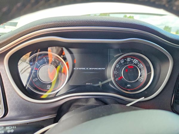 2015 DODGE CHALLENGER SXT Plus