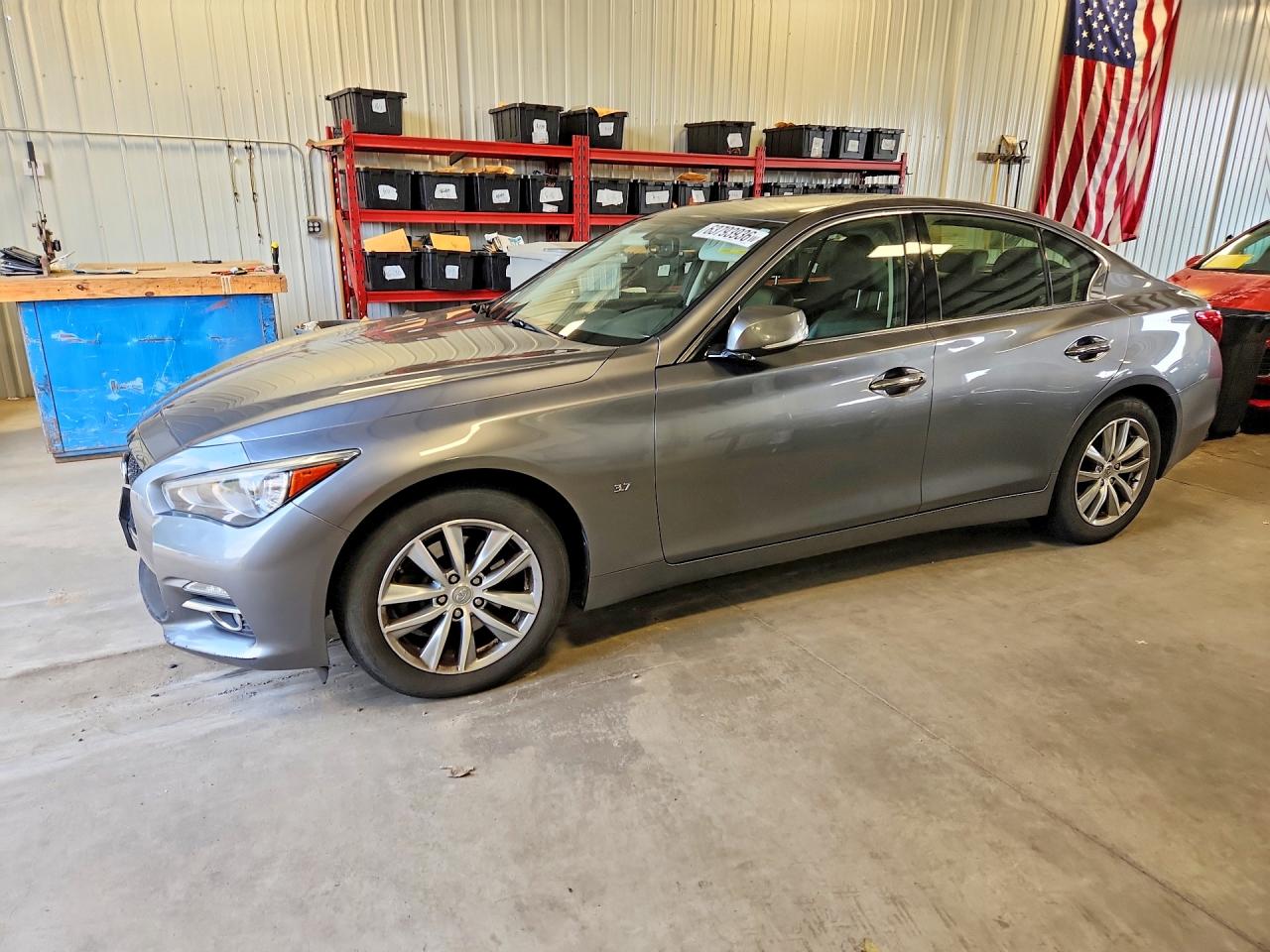 2015 INFINITI Q50