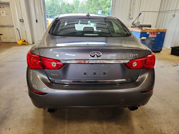 2015 INFINITI Q50