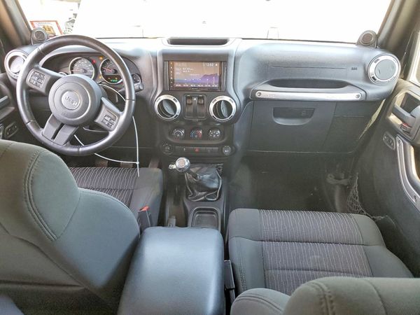 2012 JEEP WRANGLER Sahara
