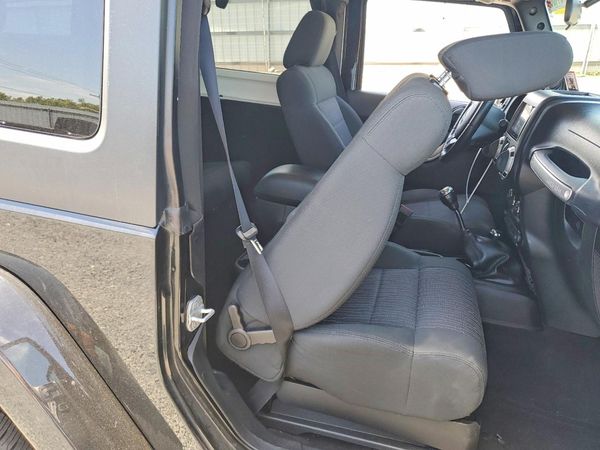 2012 JEEP WRANGLER Sahara