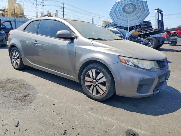2013 KIA FORTE KOUP EX