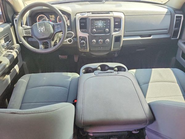 2019 RAM 1500 CLASSIC SLT