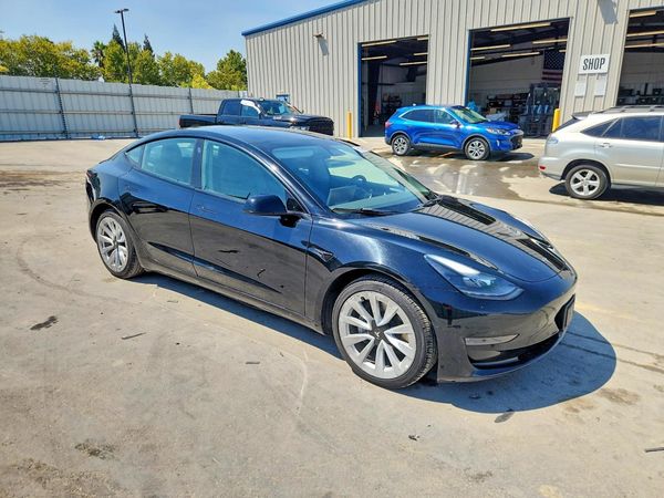 2022 TESLA MODEL 3