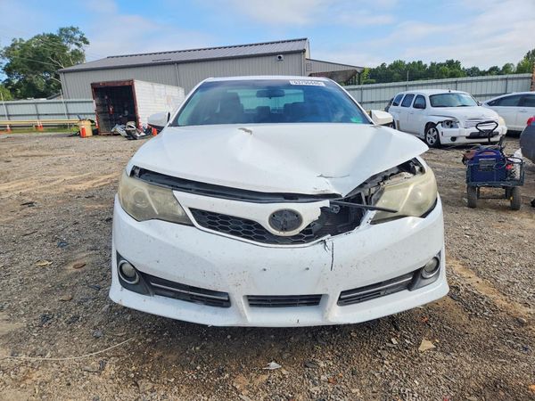 2013 TOYOTA CAMRY
